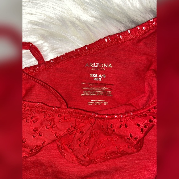 Arizona Ruffle Top - Picture 2 of 2